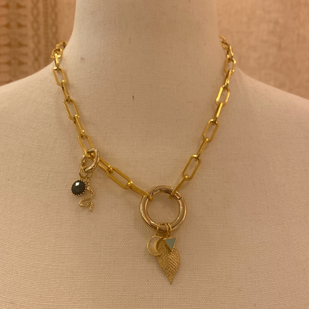 BELJOY charm necklace